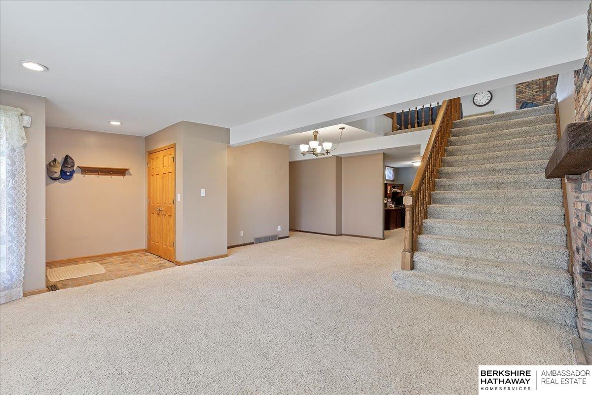 Honey Creek, Iowa 51542, United States, 4 Bedrooms Bedrooms, ,3 BathroomsBathrooms,Residential,Pending,105532