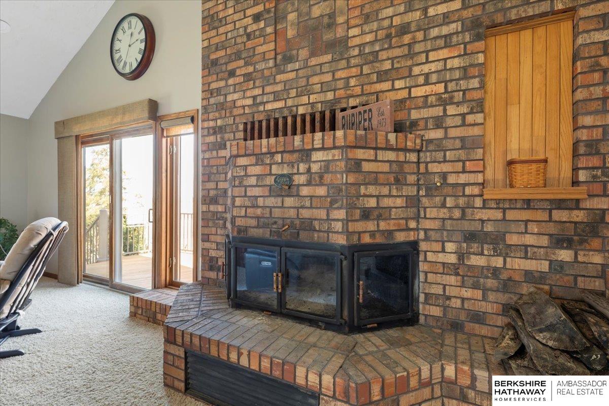 Honey Creek, Iowa 51542, United States, 4 Bedrooms Bedrooms, ,3 BathroomsBathrooms,Residential,Pending,105532