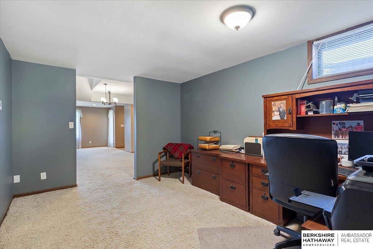 Honey Creek, Iowa 51542, United States, 4 Bedrooms Bedrooms, ,3 BathroomsBathrooms,Residential,Pending,105532