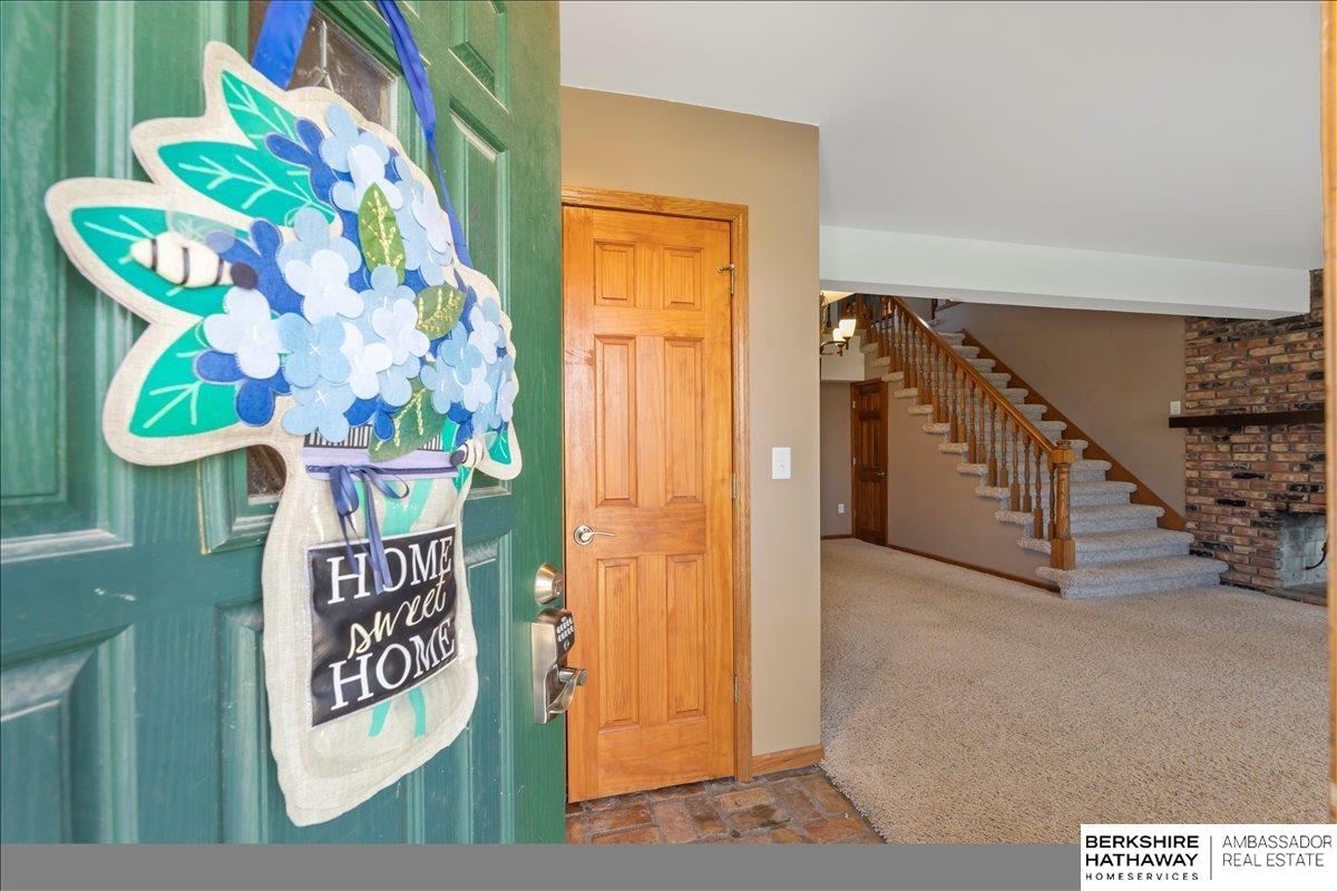 Honey Creek, Iowa 51542, United States, 4 Bedrooms Bedrooms, ,3 BathroomsBathrooms,Residential,Pending,105532