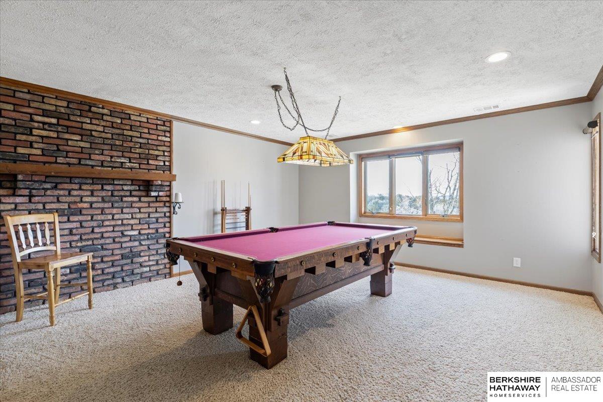 Honey Creek, Iowa 51542, United States, 4 Bedrooms Bedrooms, ,3 BathroomsBathrooms,Residential,Pending,105532