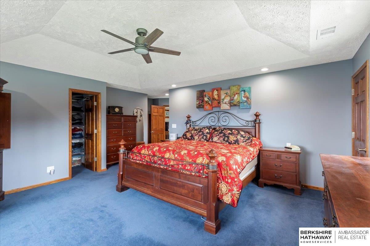 Honey Creek, Iowa 51542, United States, 4 Bedrooms Bedrooms, ,3 BathroomsBathrooms,Residential,Pending,105532