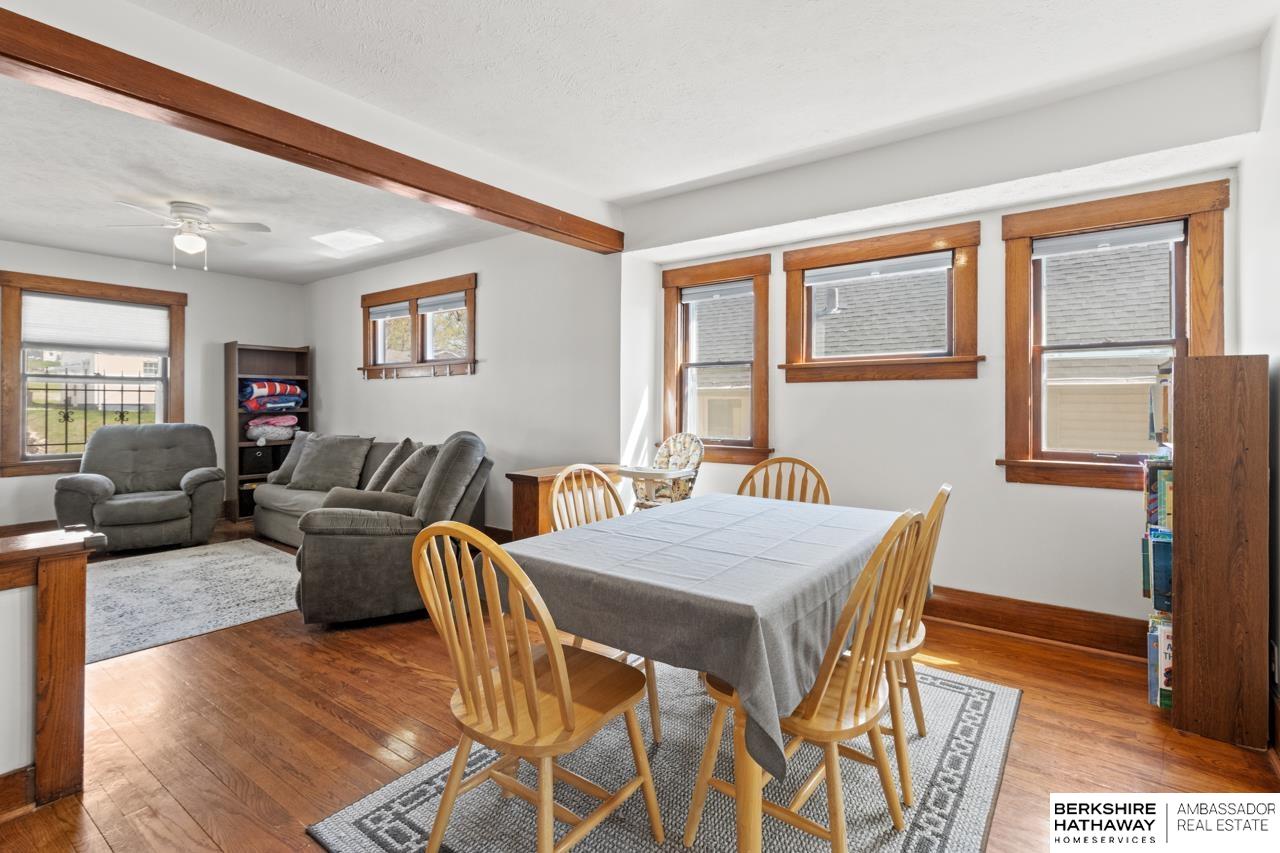 Omaha, Nebraska 68111, United States, 2 Bedrooms Bedrooms, ,1 BathroomBathrooms,Residential,Pending,111030