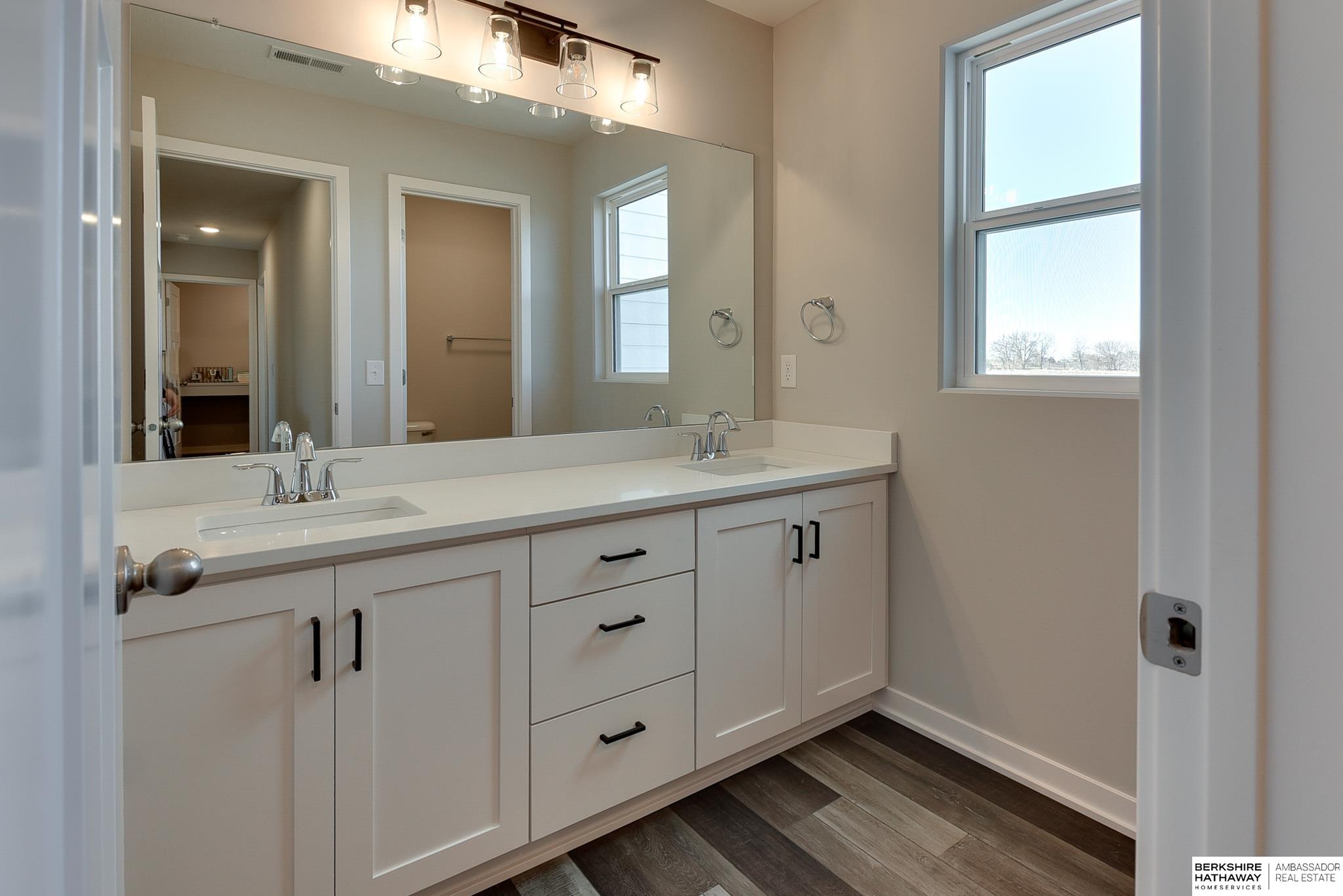 Elkhorn, Nebraska 68022, United States, 4 Bedrooms Bedrooms, ,3 BathroomsBathrooms,Residential,Active,47049