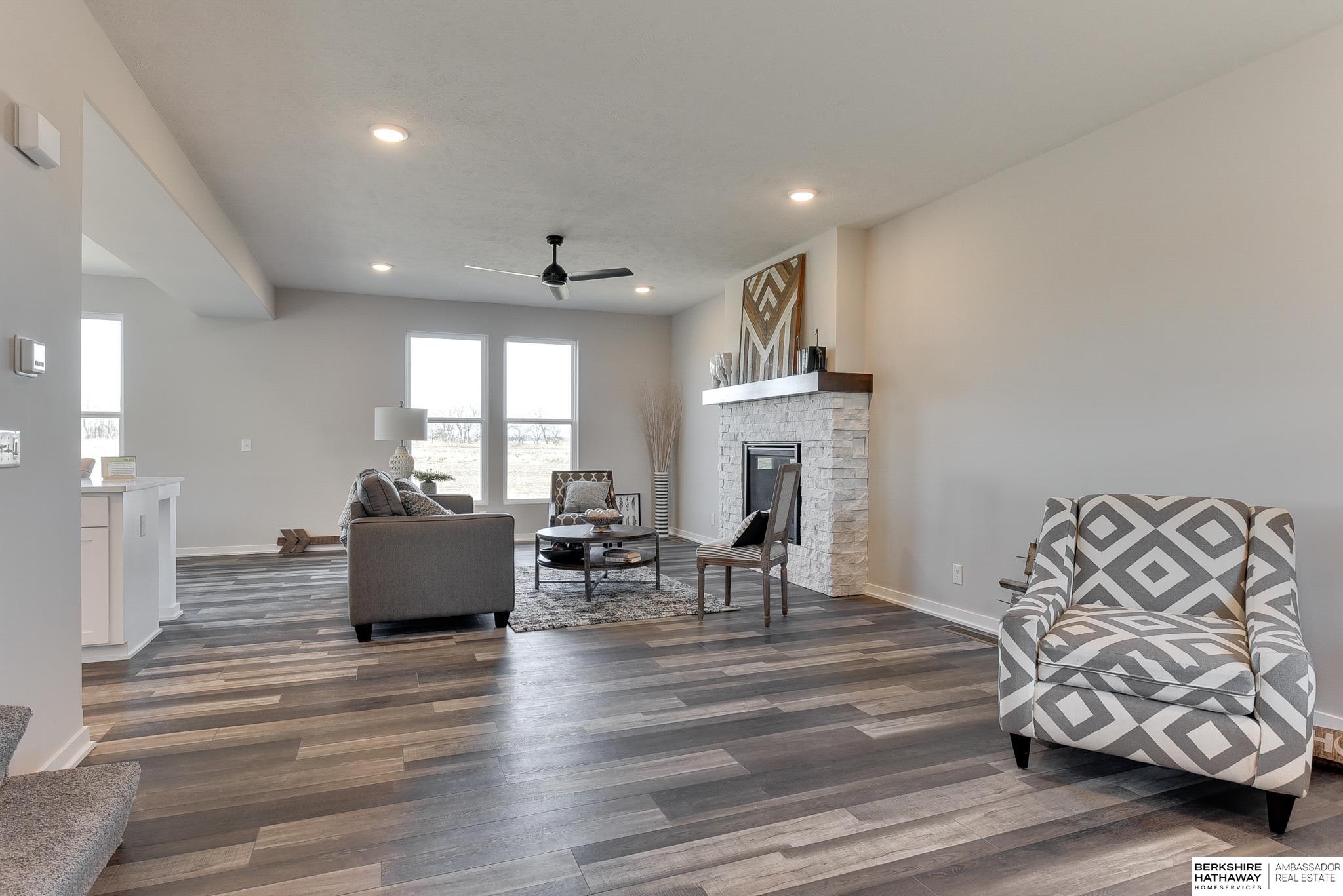 Elkhorn, Nebraska 68022, United States, 4 Bedrooms Bedrooms, ,3 BathroomsBathrooms,Residential,Active,47049