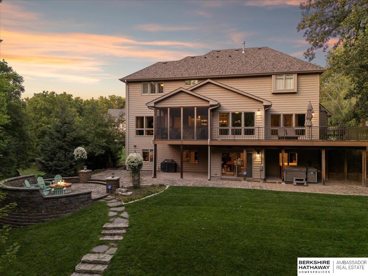 Bellevue, Nebraska 68005, United States, 5 Bedrooms Bedrooms, ,5 BathroomsBathrooms,Residential,Pending,4202