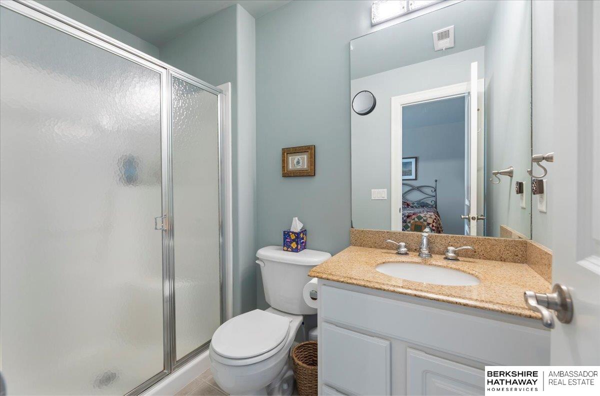 Bellevue, Nebraska 68005, United States, 5 Bedrooms Bedrooms, ,5 BathroomsBathrooms,Residential,Pending,4202