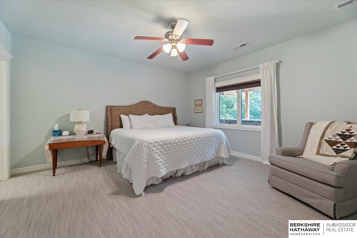 Bellevue, Nebraska 68005, United States, 5 Bedrooms Bedrooms, ,5 BathroomsBathrooms,Residential,Pending,4202