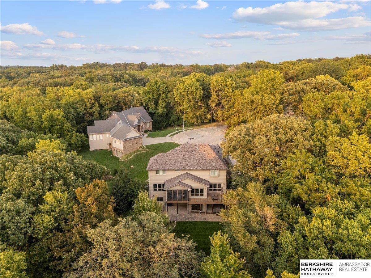 Bellevue, Nebraska 68005, United States, 5 Bedrooms Bedrooms, ,5 BathroomsBathrooms,Residential,Pending,4202