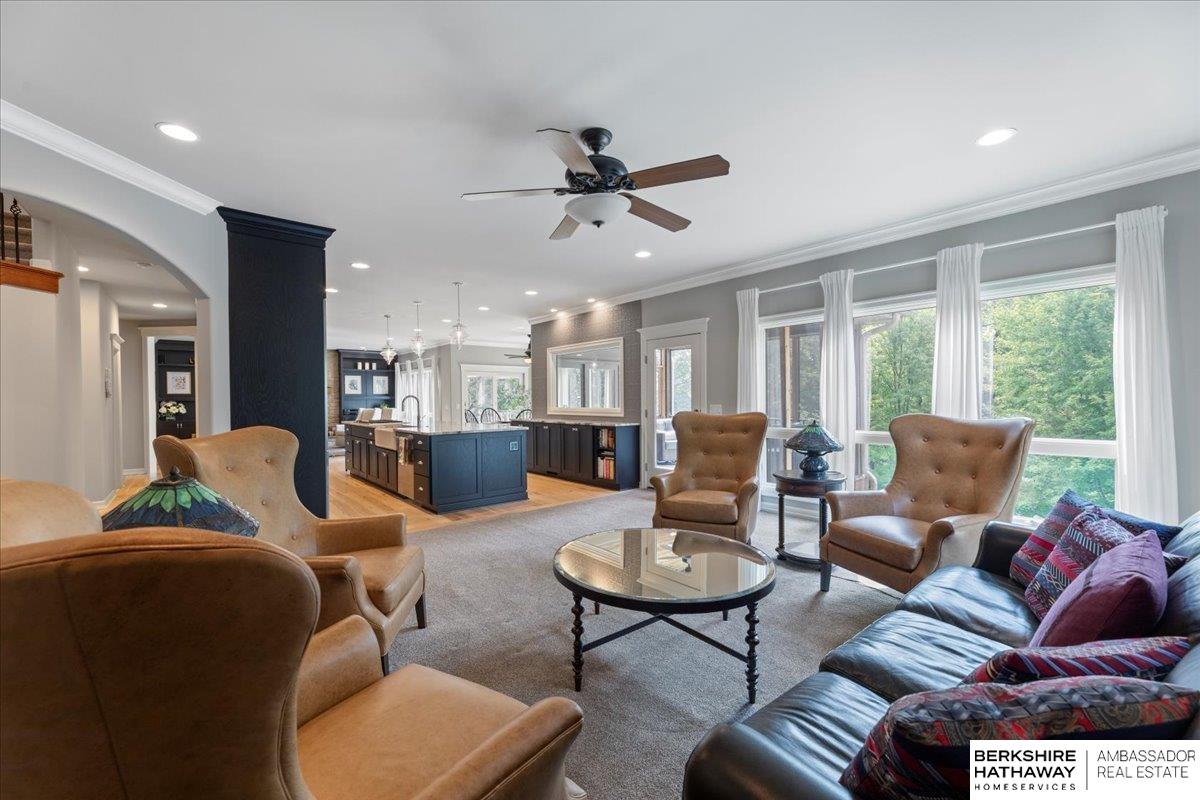 Bellevue, Nebraska 68005, United States, 5 Bedrooms Bedrooms, ,5 BathroomsBathrooms,Residential,Pending,4202