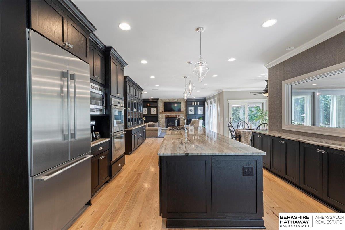 Bellevue, Nebraska 68005, United States, 5 Bedrooms Bedrooms, ,5 BathroomsBathrooms,Residential,Pending,4202