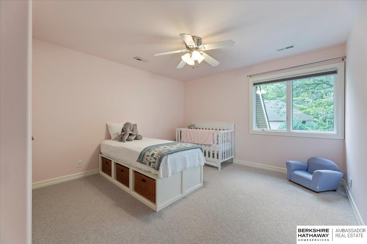 Bellevue, Nebraska 68005, United States, 5 Bedrooms Bedrooms, ,5 BathroomsBathrooms,Residential,Pending,4202