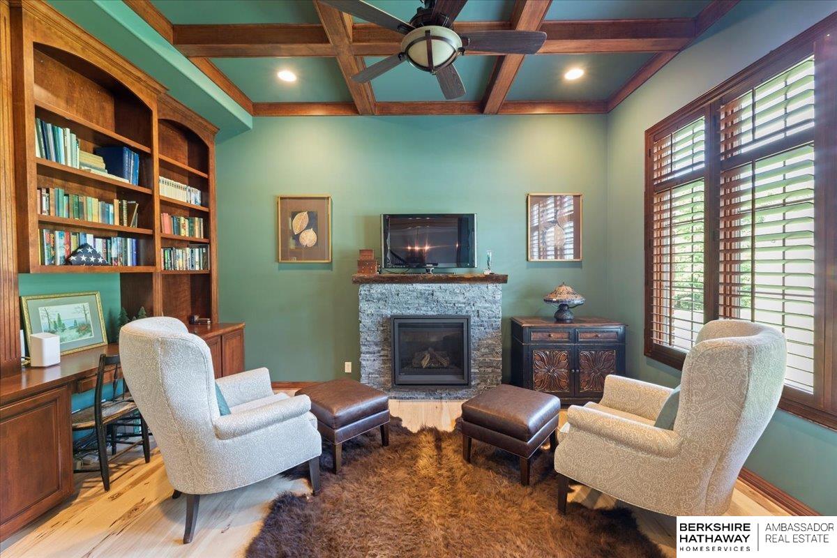 Bellevue, Nebraska 68005, United States, 5 Bedrooms Bedrooms, ,5 BathroomsBathrooms,Residential,Pending,4202