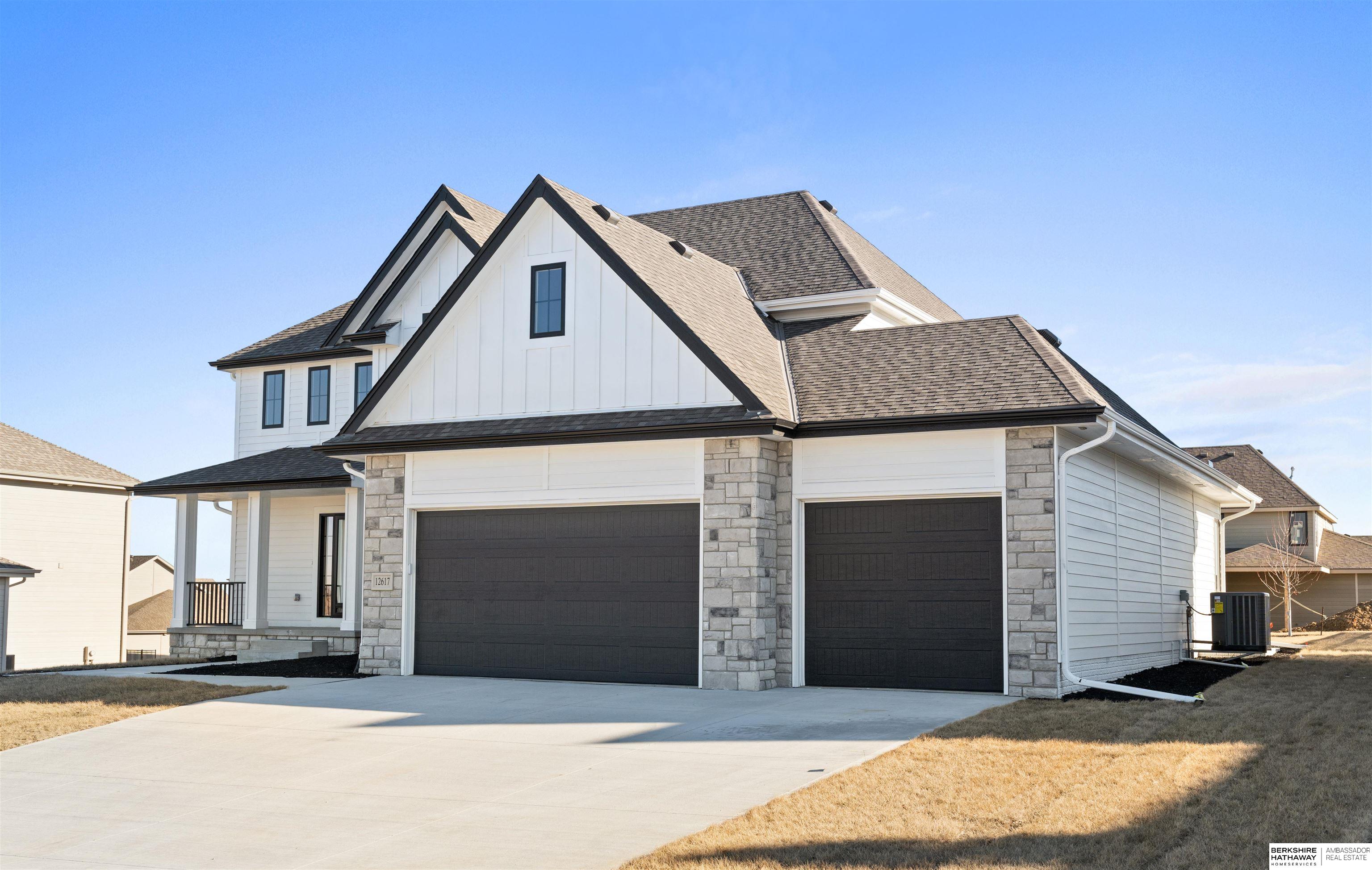 Papillion, Nebraska 68046, United States, 5 Bedrooms Bedrooms, ,3 BathroomsBathrooms,Residential,Active,11734