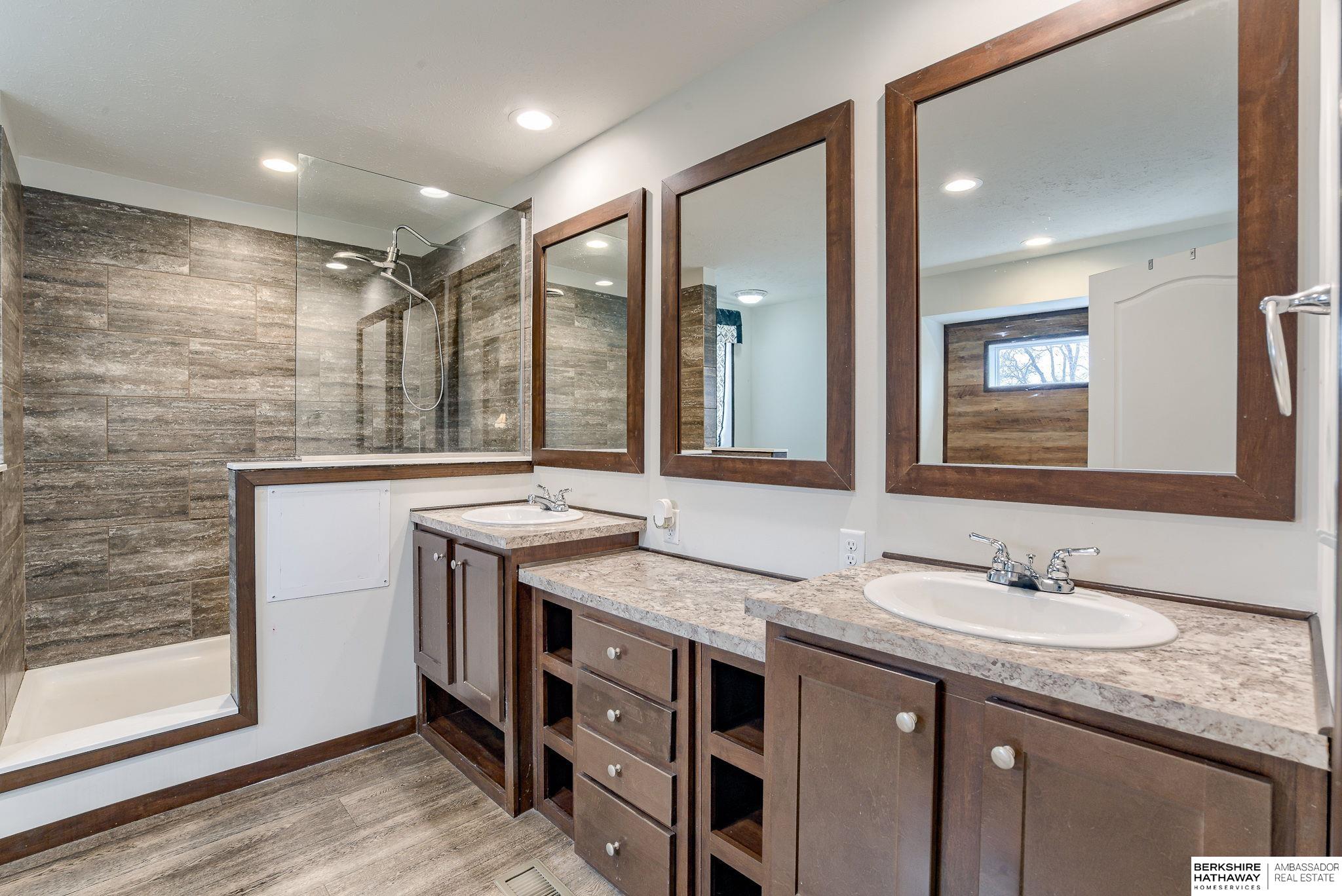 Blair, Nebraska 68008, United States, 3 Bedrooms Bedrooms, ,2 BathroomsBathrooms,Residential,Pending,28014