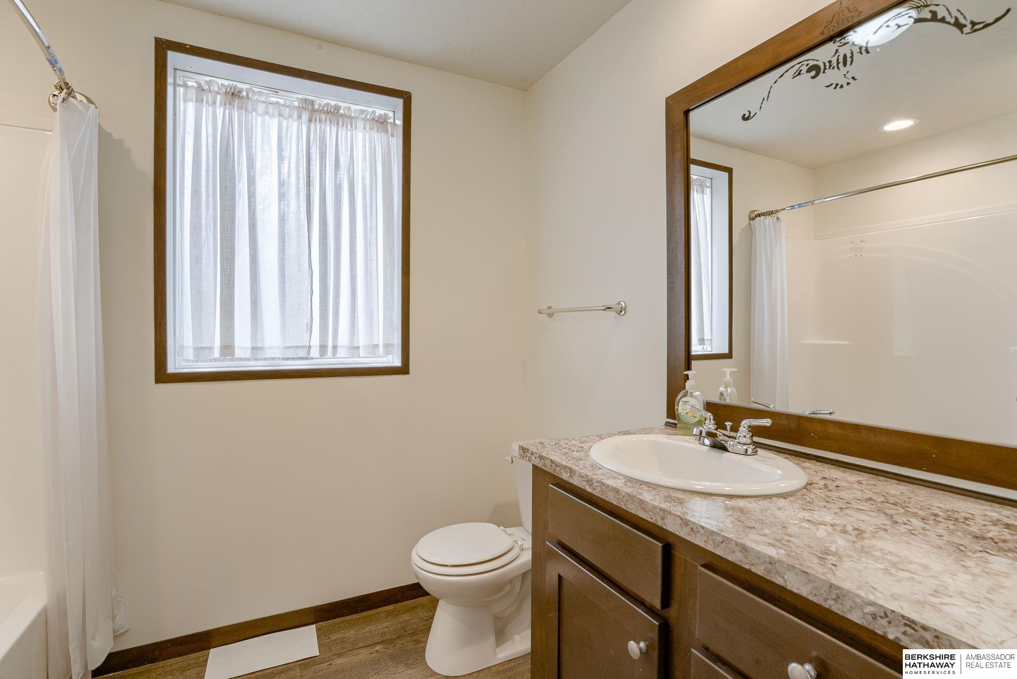 Blair, Nebraska 68008, United States, 3 Bedrooms Bedrooms, ,2 BathroomsBathrooms,Residential,Pending,28014