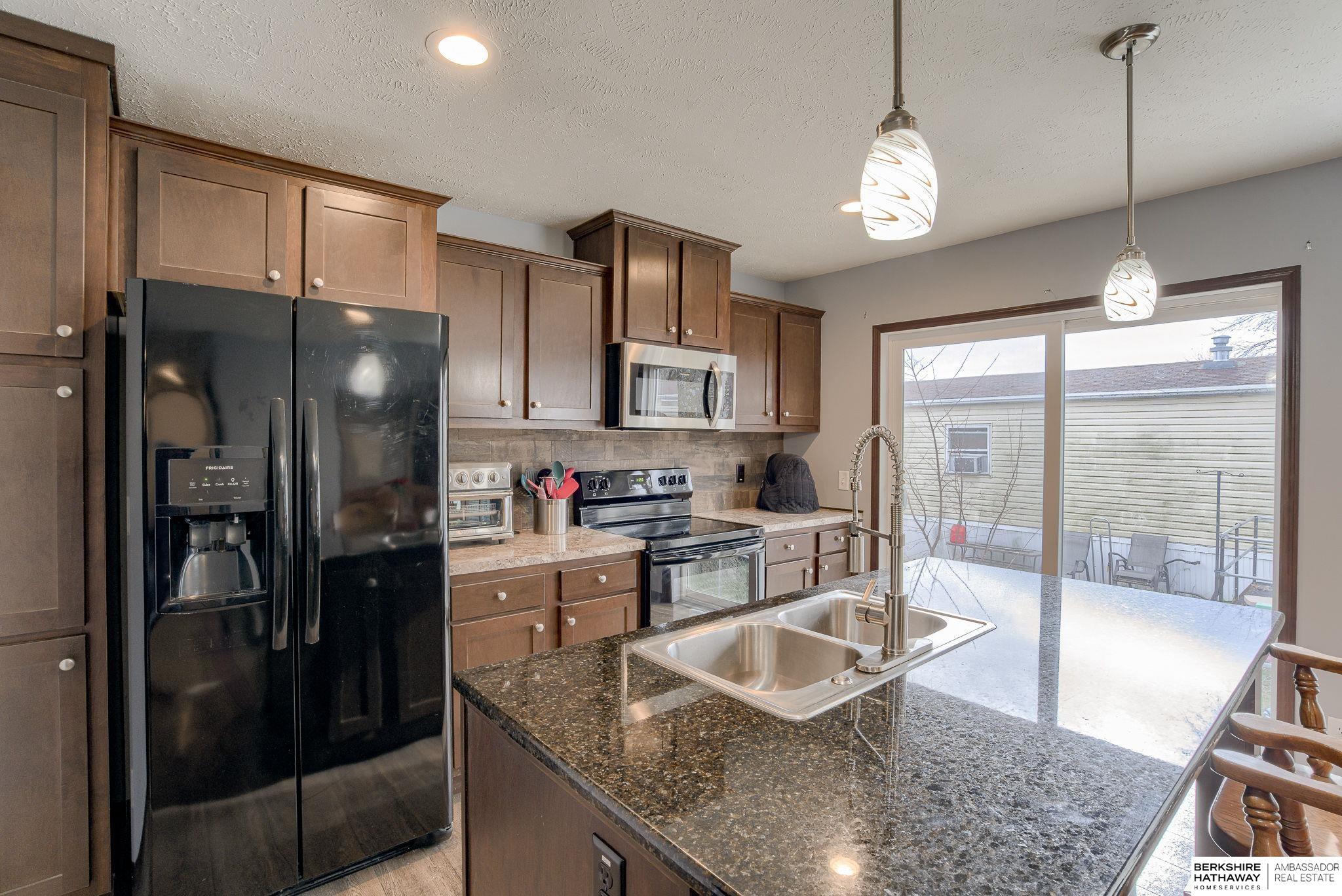 Blair, Nebraska 68008, United States, 3 Bedrooms Bedrooms, ,2 BathroomsBathrooms,Residential,Pending,28014