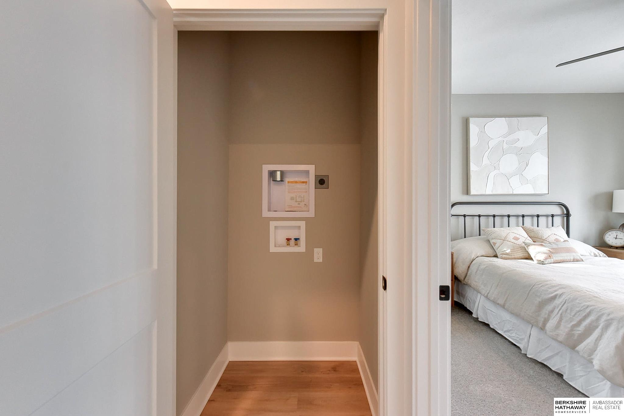 Omaha, Nebraska 68108, United States, 3 Bedrooms Bedrooms, ,4 BathroomsBathrooms,Residential,Active,94883