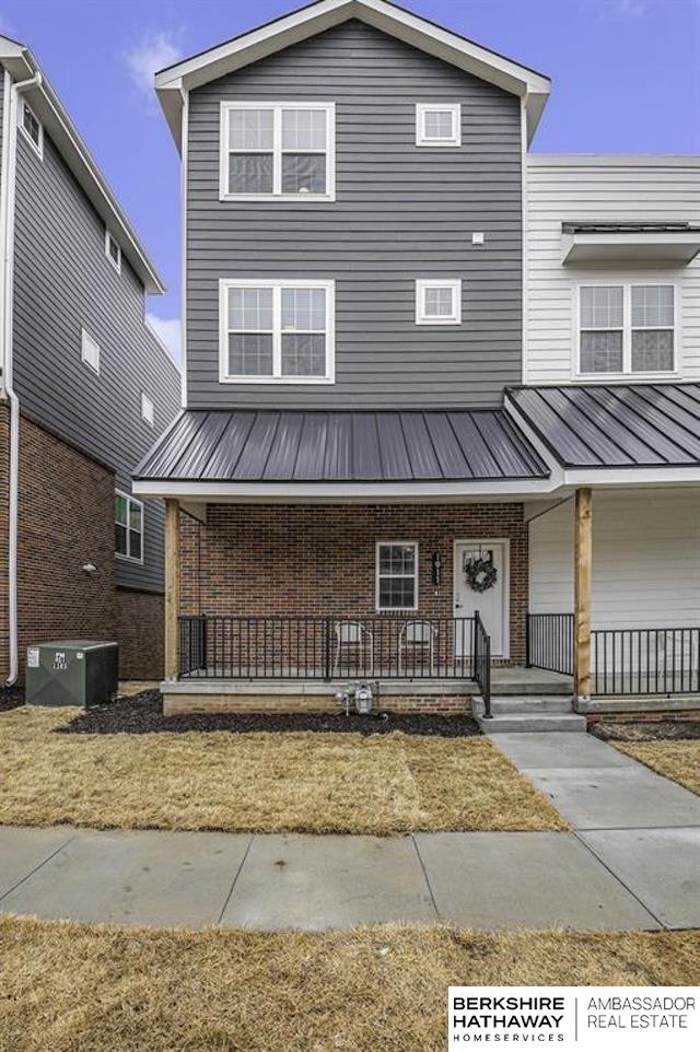 Omaha, Nebraska 68108, United States, 3 Bedrooms Bedrooms, ,4 BathroomsBathrooms,Residential,Active,94883