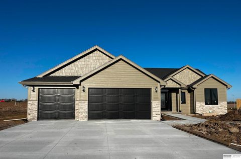 MLS: 22508855