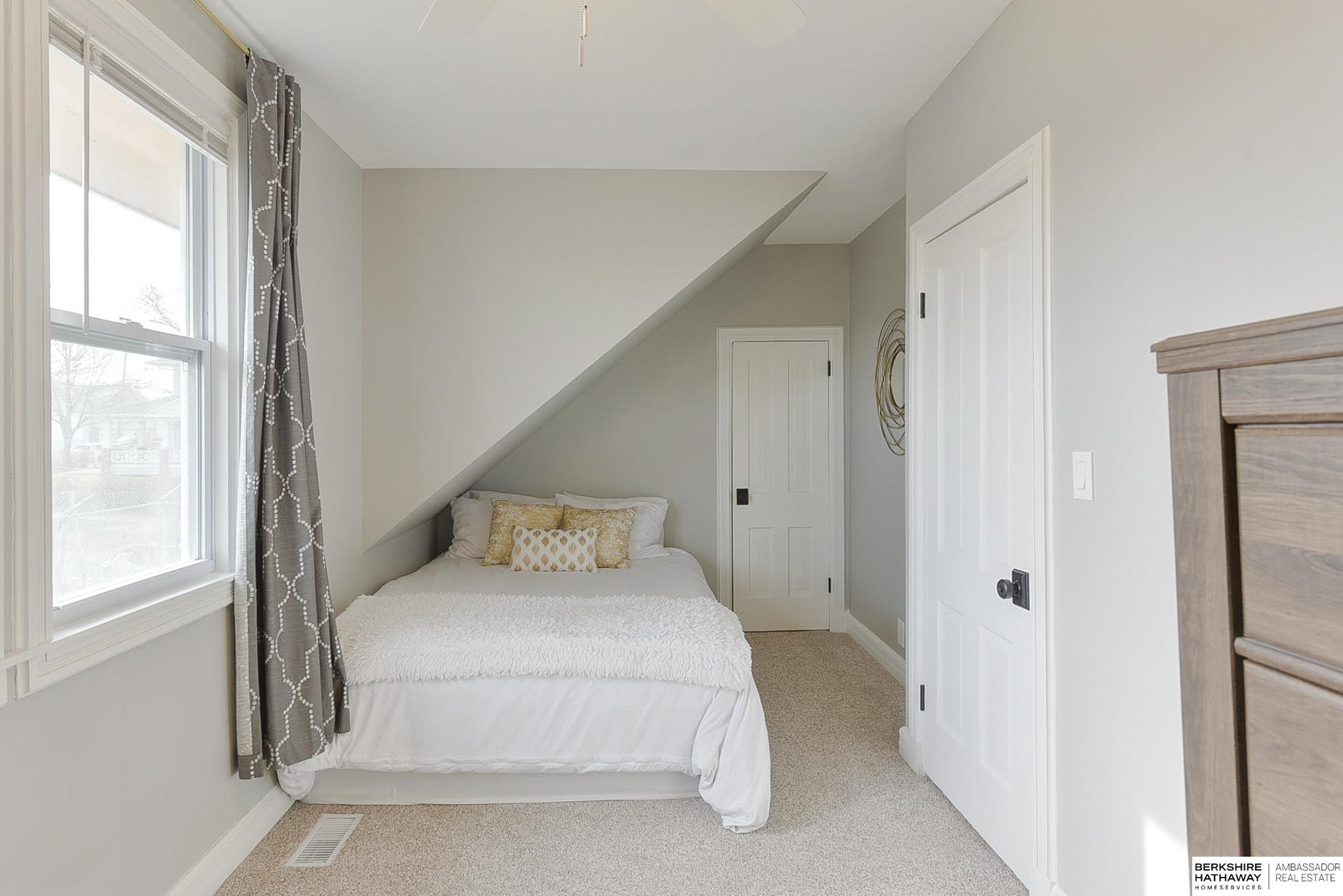 Omaha, Nebraska 68104, United States, 3 Bedrooms Bedrooms, ,1 BathroomBathrooms,Residential,Pending,107798