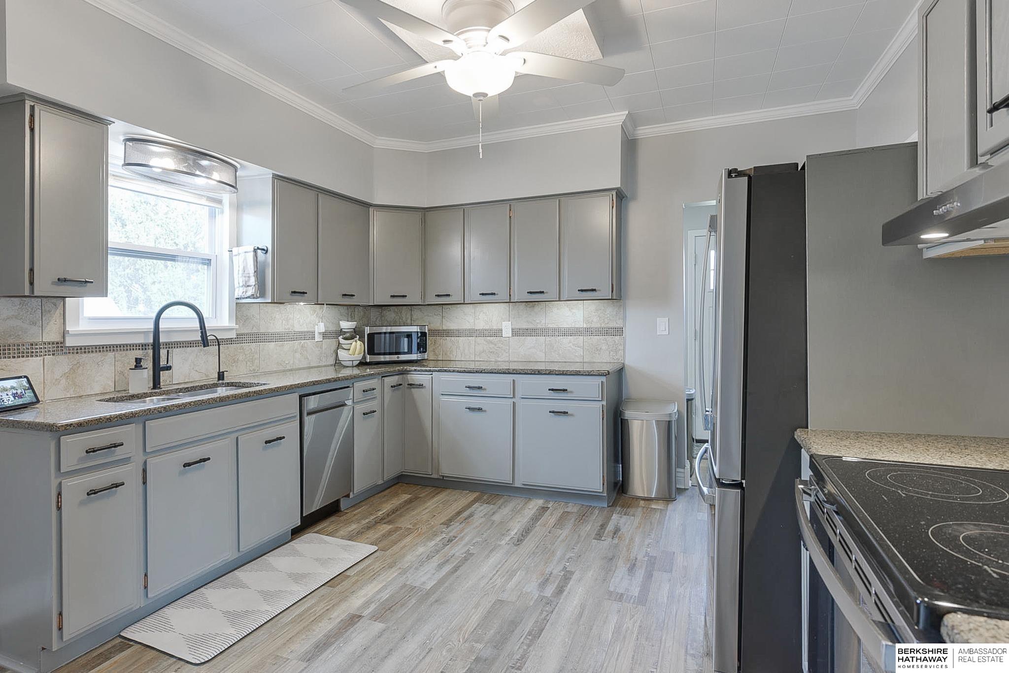 Omaha, Nebraska 68104, United States, 3 Bedrooms Bedrooms, ,1 BathroomBathrooms,Residential,Pending,107798