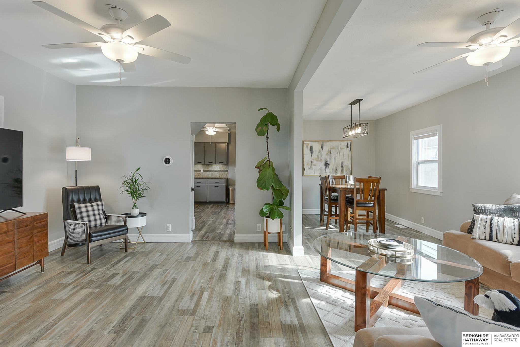 Omaha, Nebraska 68104, United States, 3 Bedrooms Bedrooms, ,1 BathroomBathrooms,Residential,Pending,107798