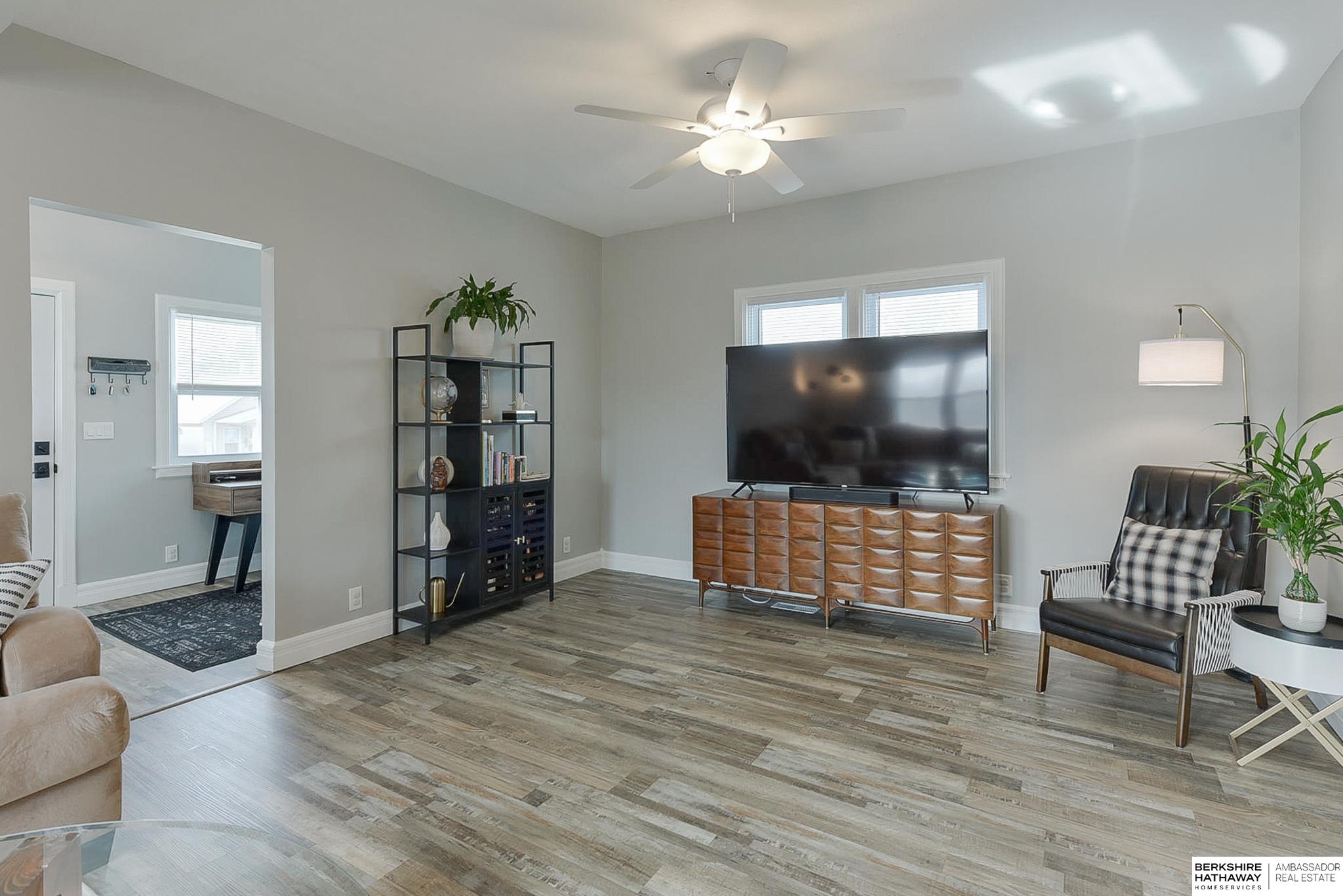 Omaha, Nebraska 68104, United States, 3 Bedrooms Bedrooms, ,1 BathroomBathrooms,Residential,Pending,107798