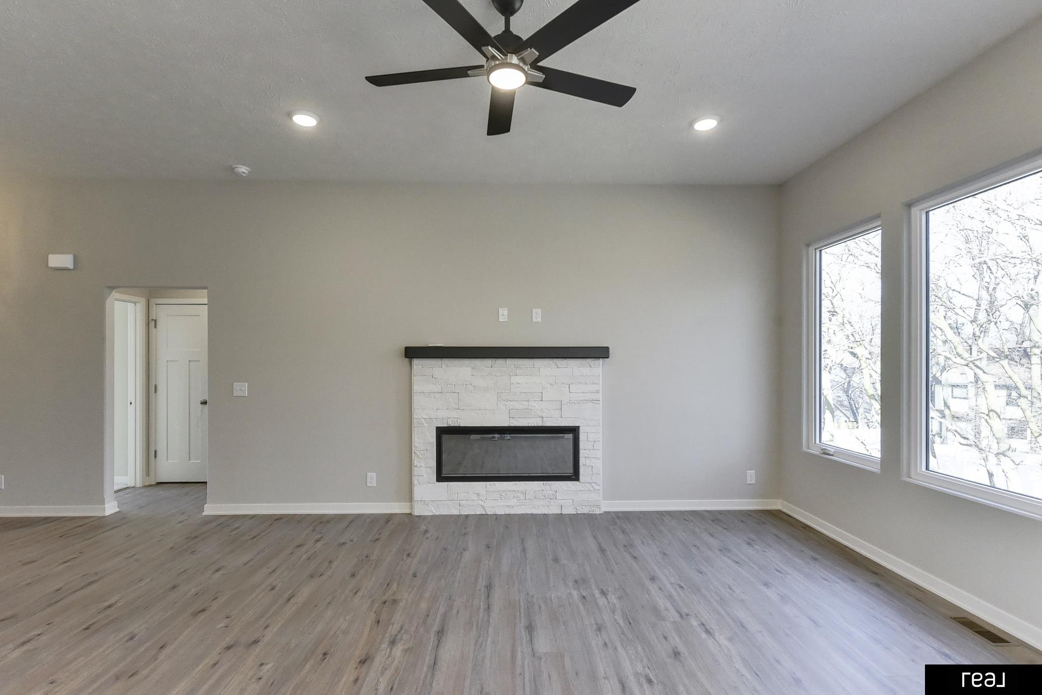 Bellevue, Nebraska 68123, United States, 3 Bedrooms Bedrooms, ,2 BathroomsBathrooms,Residential,Pending,101050