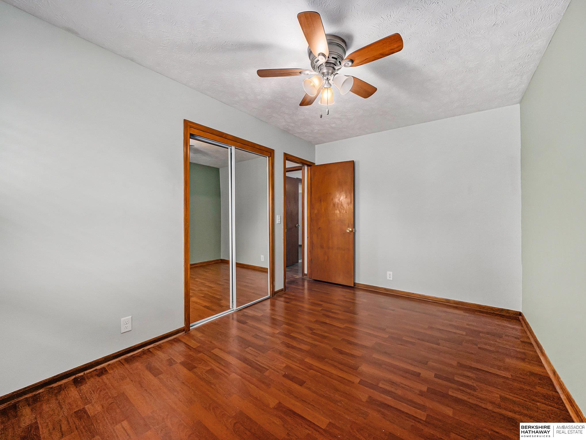 Omaha, Nebraska 68134, United States, 3 Bedrooms Bedrooms, ,2 BathroomsBathrooms,Residential,Pending,48367