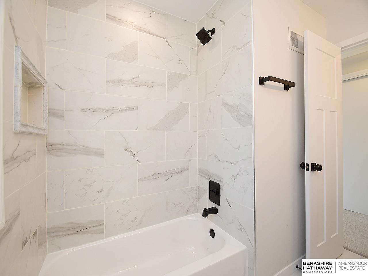 Elkhorn, Nebraska 68022, United States, 4 Bedrooms Bedrooms, ,3 BathroomsBathrooms,Residential,Active,19397