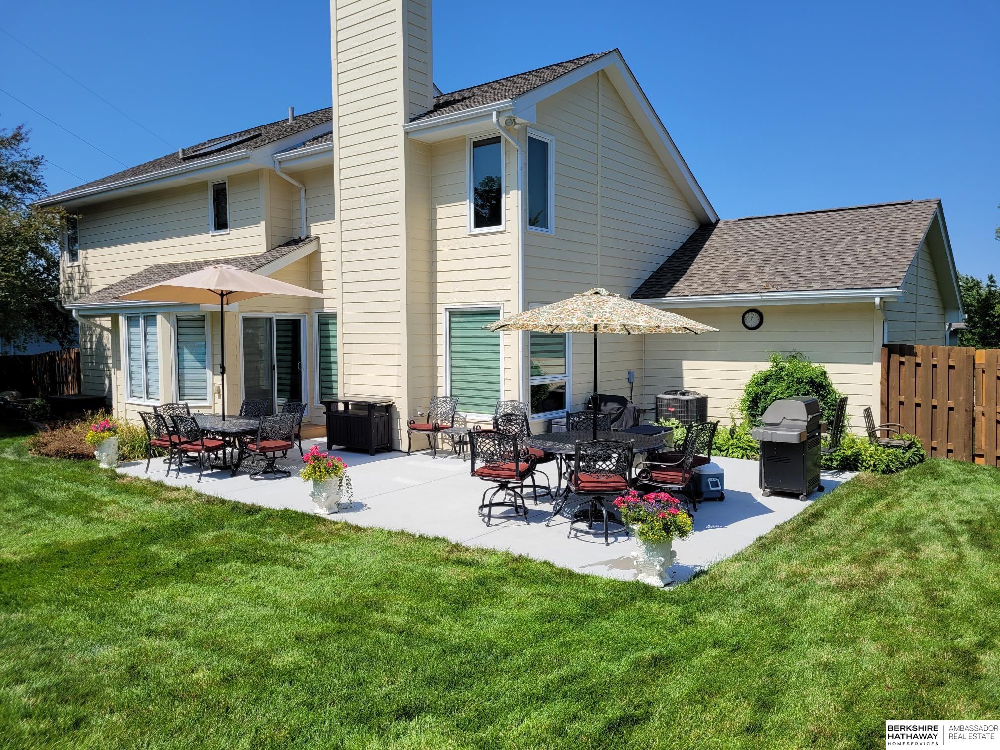 Omaha, Nebraska 68116, United States, 4 Bedrooms Bedrooms, ,4 BathroomsBathrooms,Residential,Pending,104945