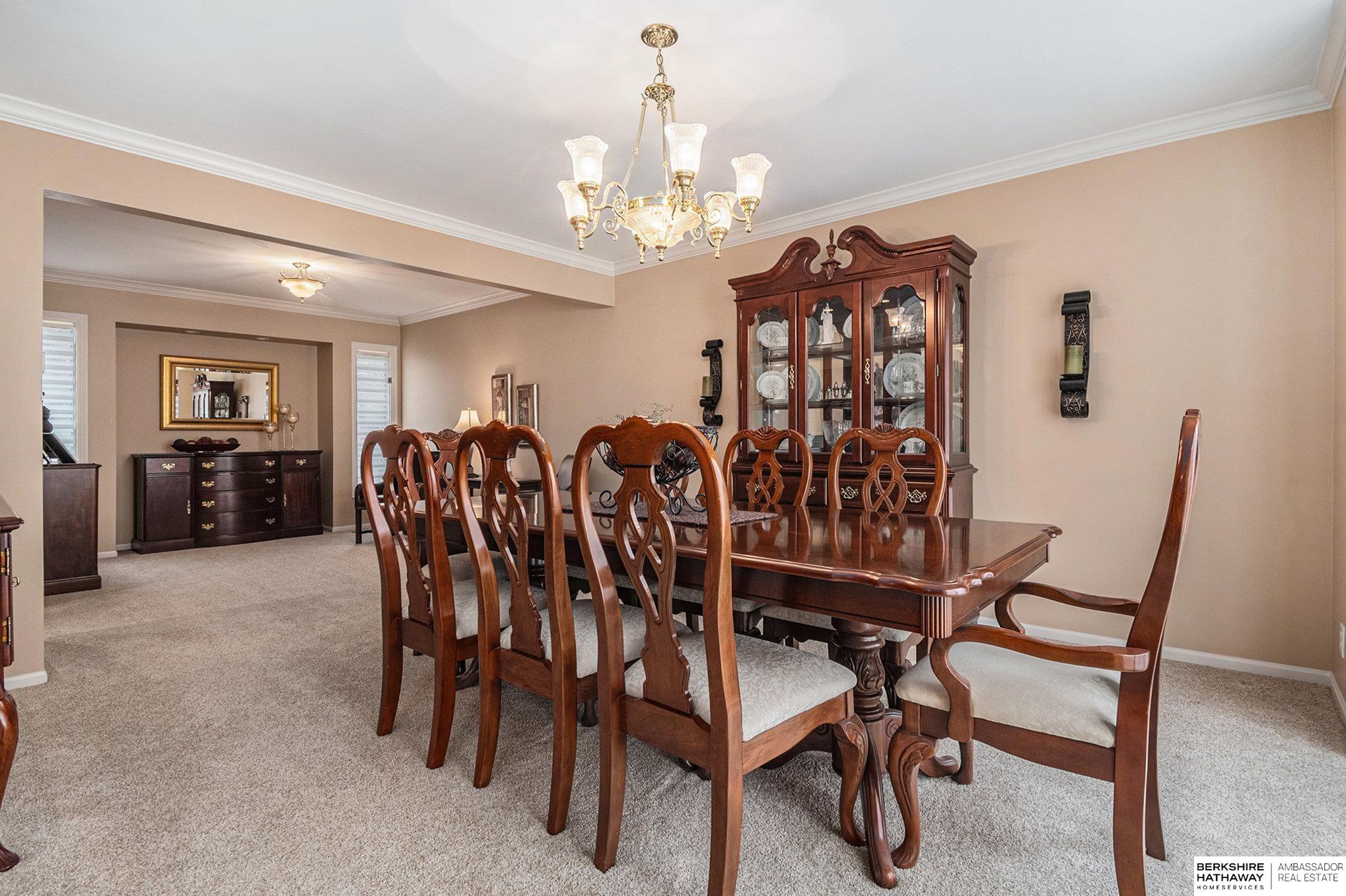 Omaha, Nebraska 68116, United States, 4 Bedrooms Bedrooms, ,4 BathroomsBathrooms,Residential,Pending,104945