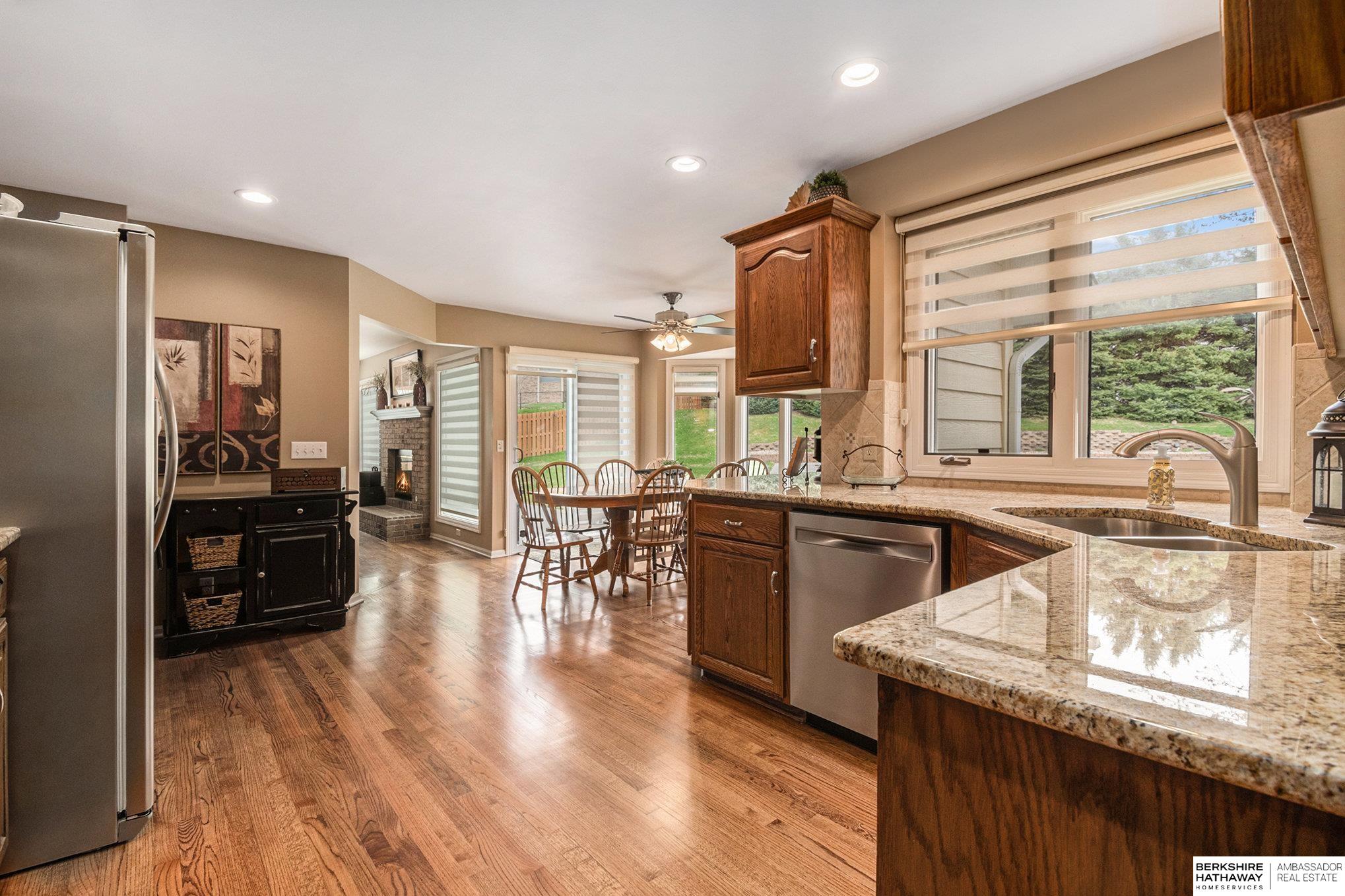 Omaha, Nebraska 68116, United States, 4 Bedrooms Bedrooms, ,4 BathroomsBathrooms,Residential,Pending,104945