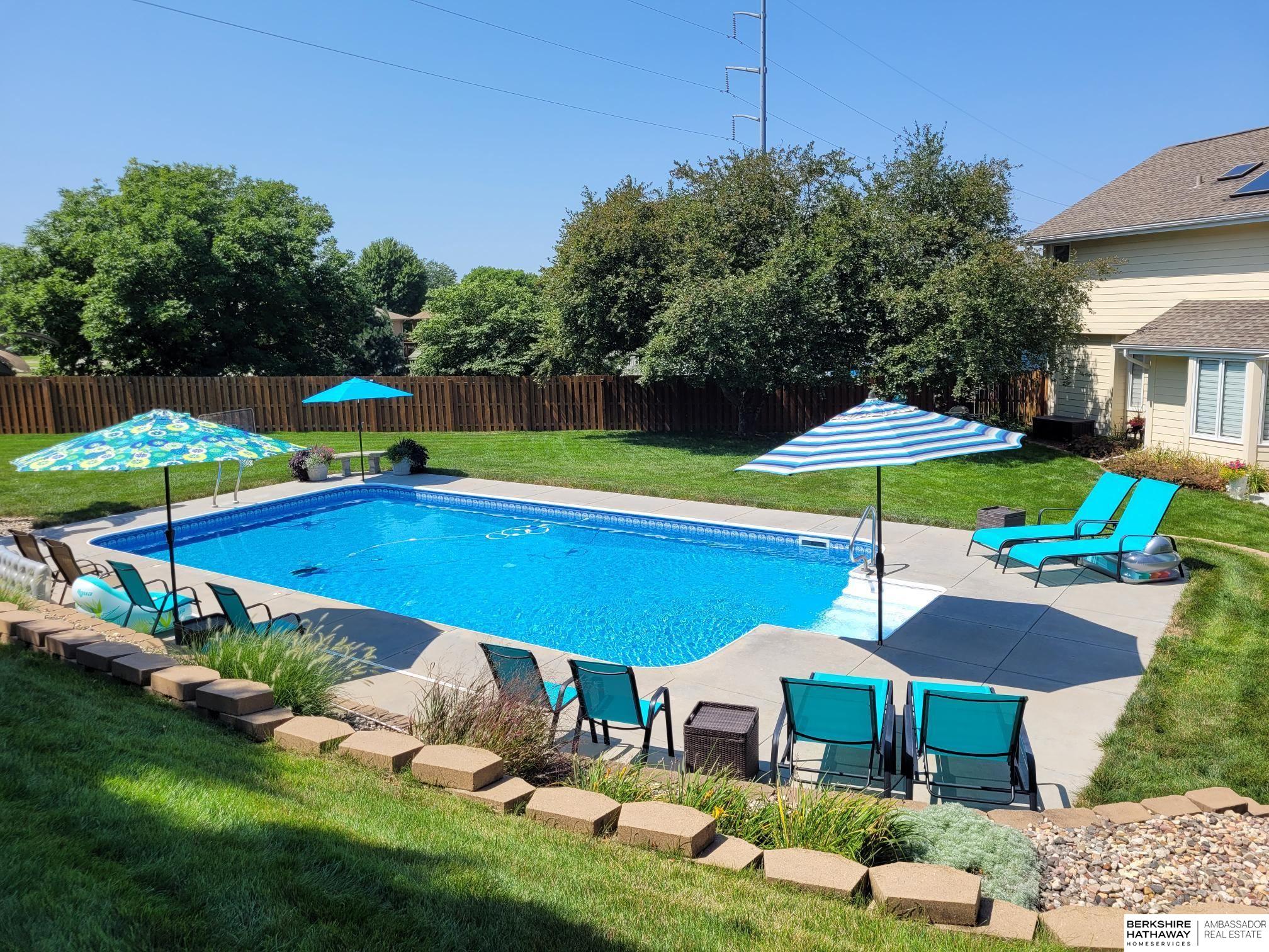 Omaha, Nebraska 68116, United States, 4 Bedrooms Bedrooms, ,4 BathroomsBathrooms,Residential,Pending,104945