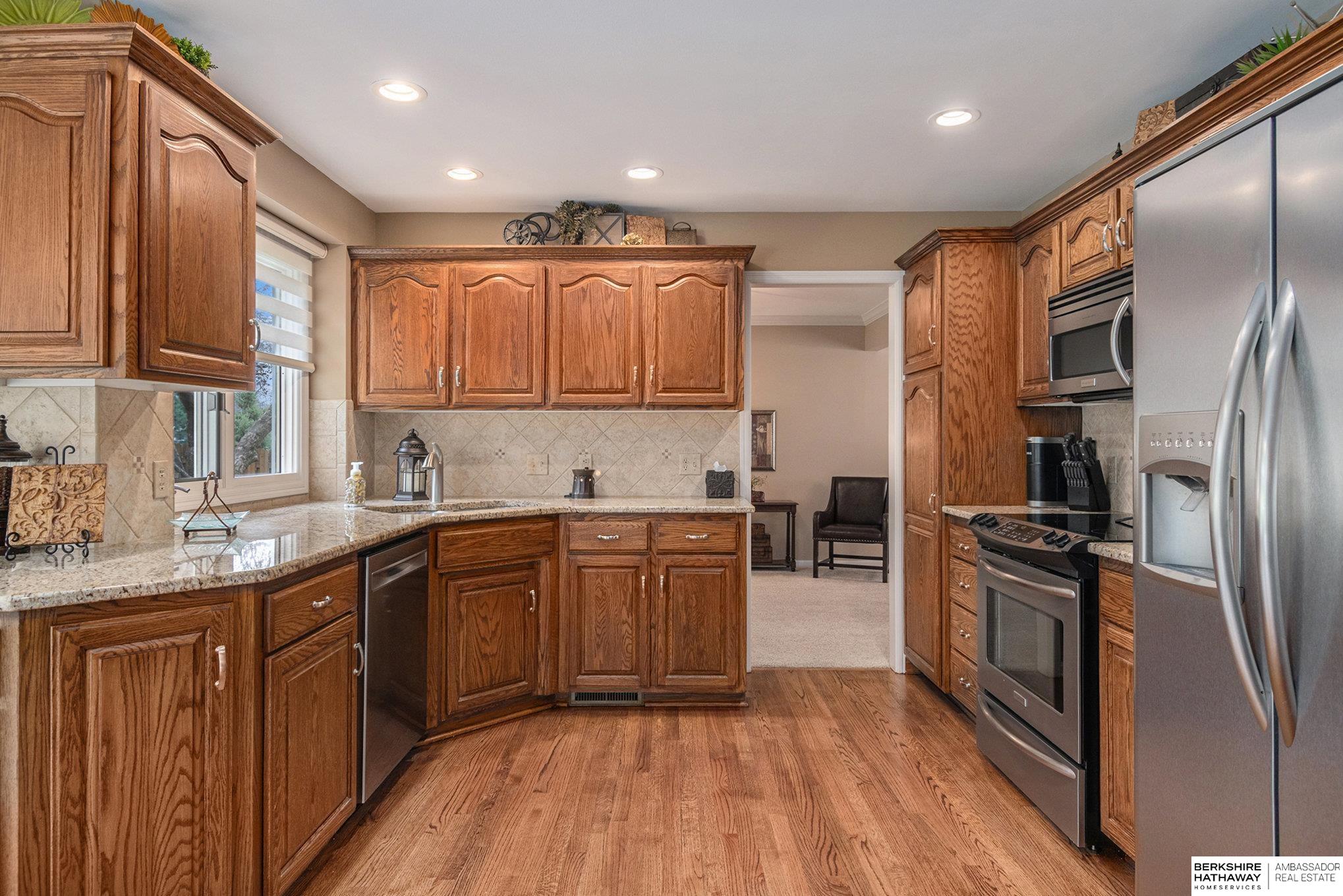 Omaha, Nebraska 68116, United States, 4 Bedrooms Bedrooms, ,4 BathroomsBathrooms,Residential,Pending,104945