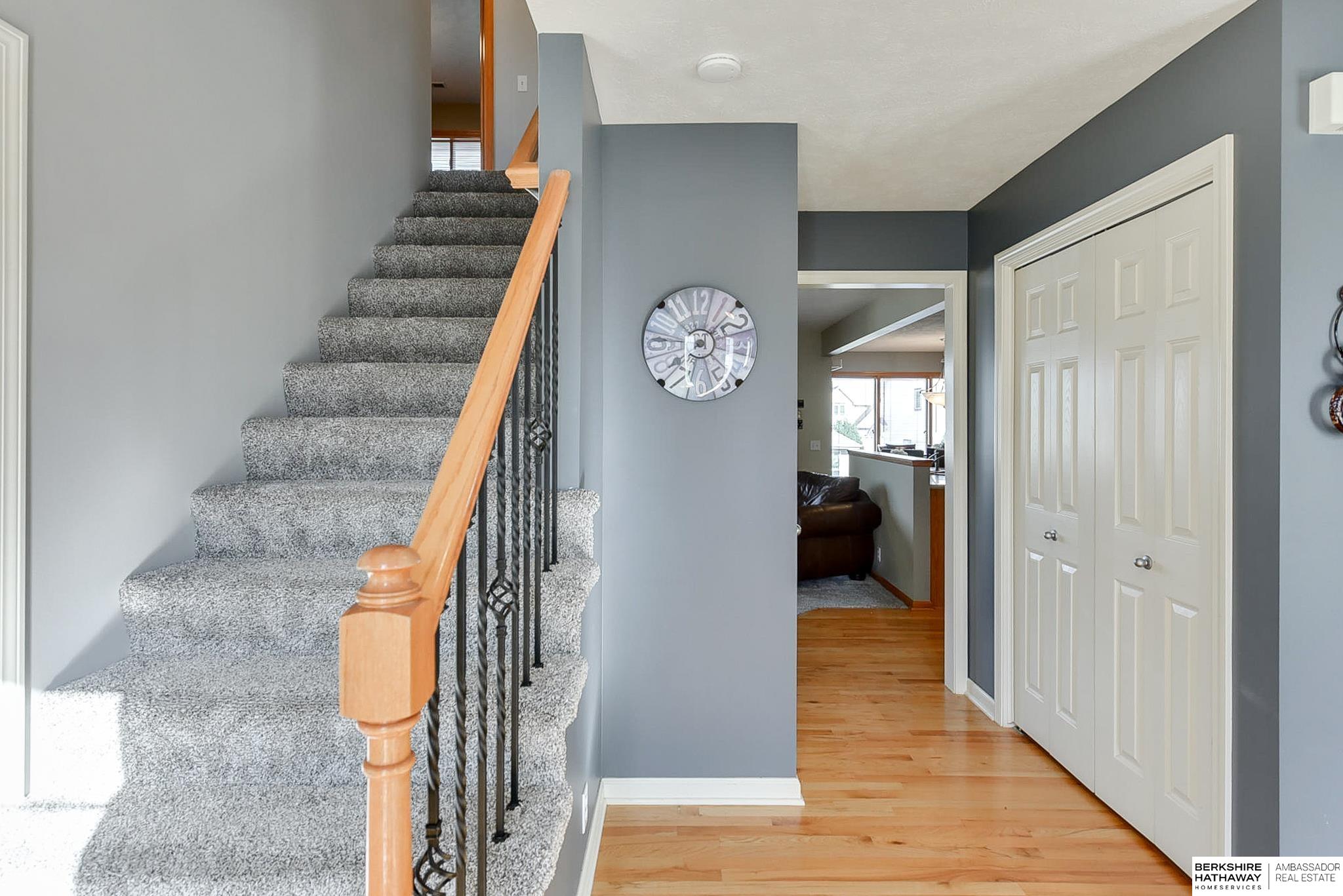 Omaha, Nebraska 68116, United States, 5 Bedrooms Bedrooms, ,3 BathroomsBathrooms,Residential,Pending,41645