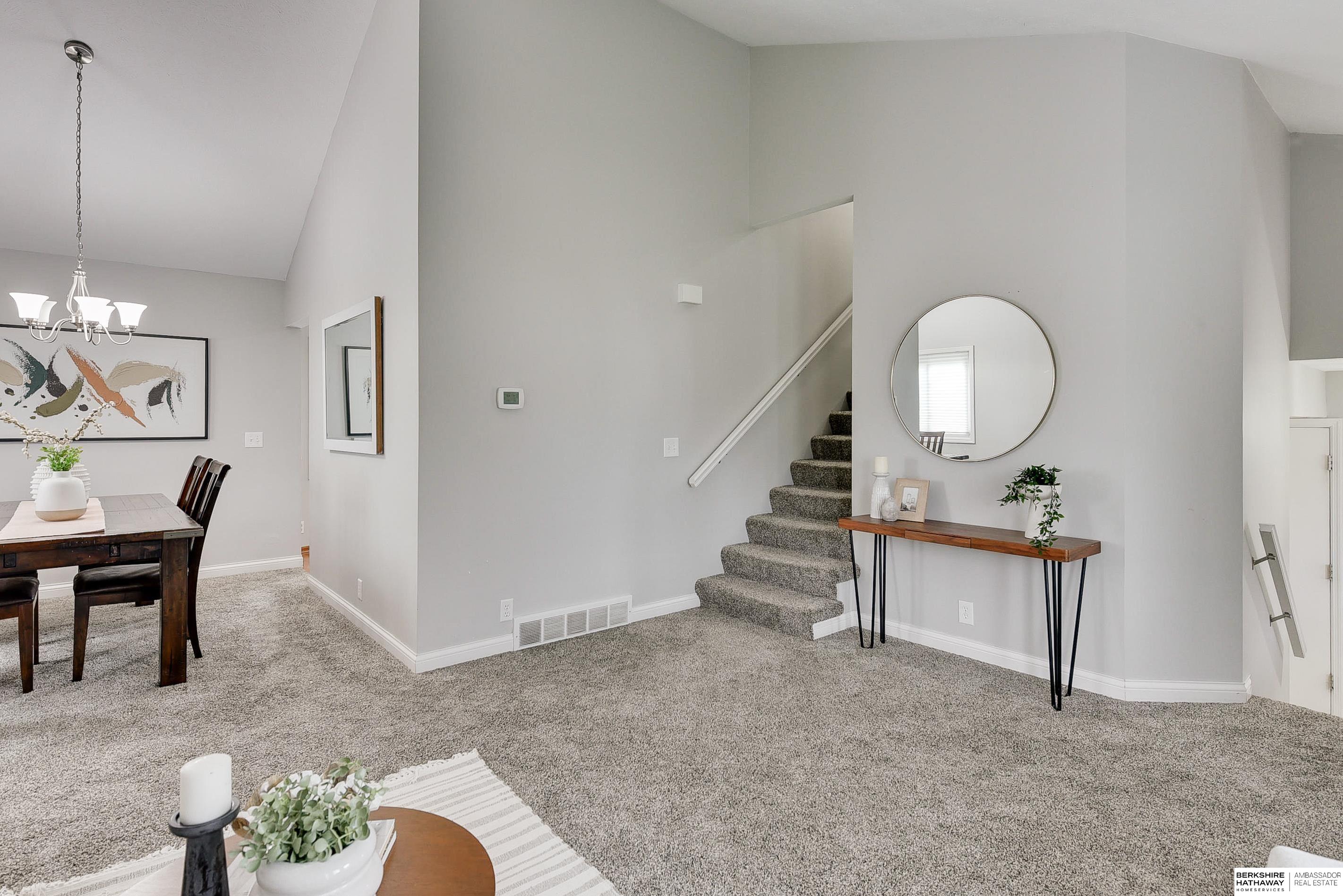 Omaha, Nebraska 68135, United States, 3 Bedrooms Bedrooms, ,3 BathroomsBathrooms,Residential,Pending,101819