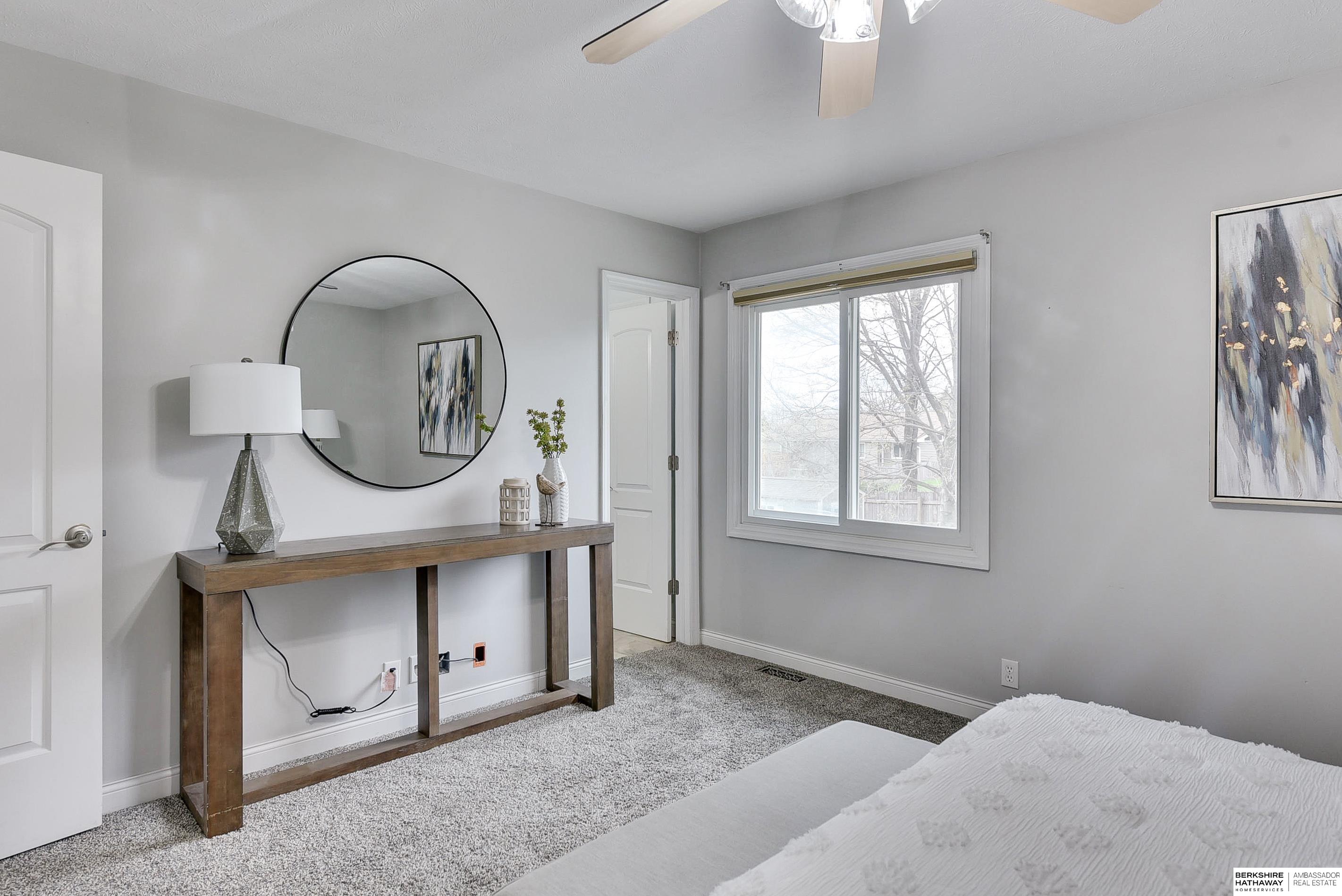 Omaha, Nebraska 68135, United States, 3 Bedrooms Bedrooms, ,3 BathroomsBathrooms,Residential,Pending,101819