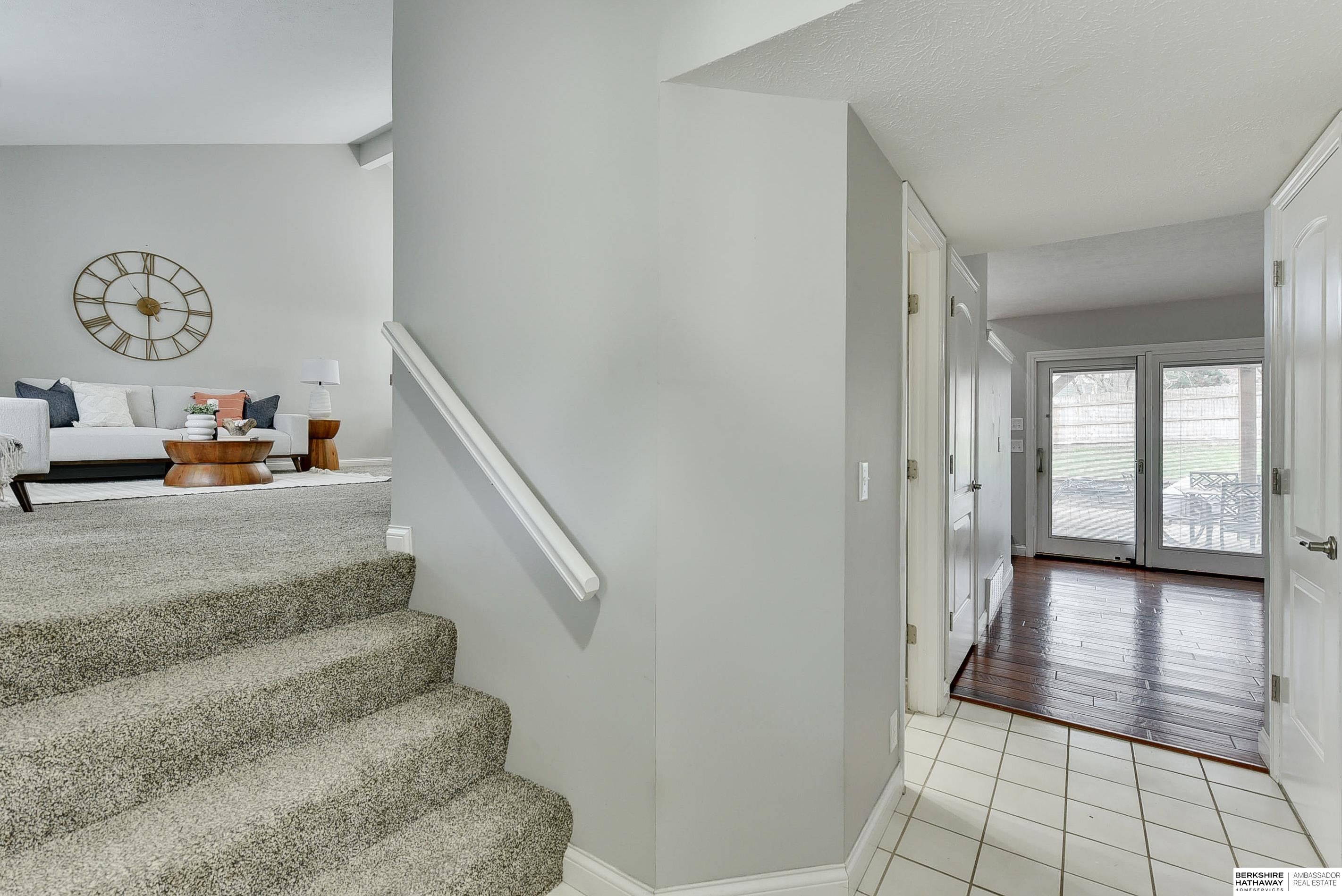 Omaha, Nebraska 68135, United States, 3 Bedrooms Bedrooms, ,3 BathroomsBathrooms,Residential,Pending,101819