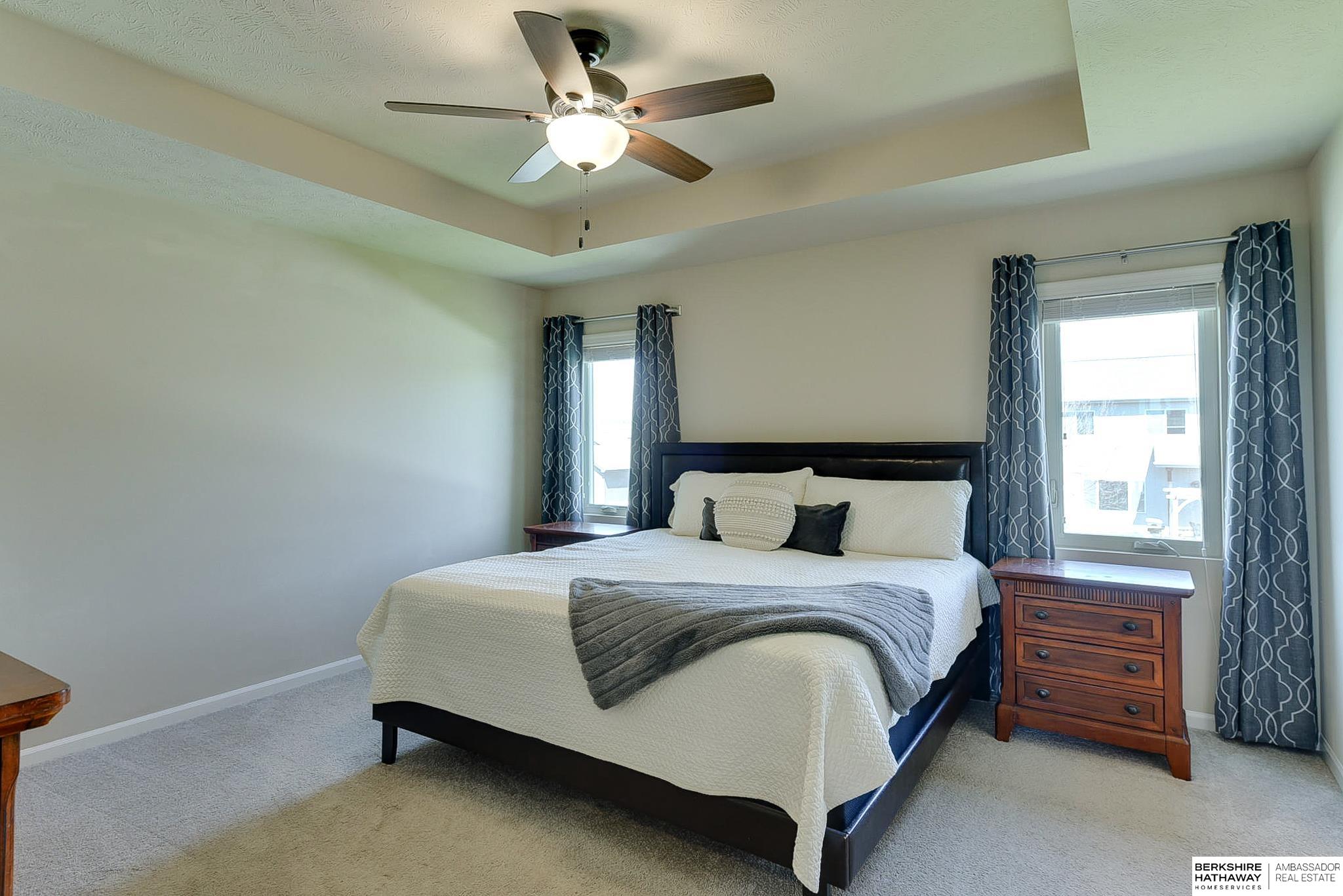 Omaha, Nebraska 68136, United States, 4 Bedrooms Bedrooms, ,3 BathroomsBathrooms,Residential,Pending,113945