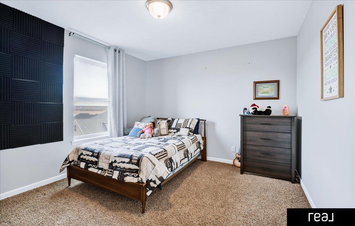 Papillion, Nebraska 68157, United States, 4 Bedrooms Bedrooms, ,3 BathroomsBathrooms,Residential,Pending,8852