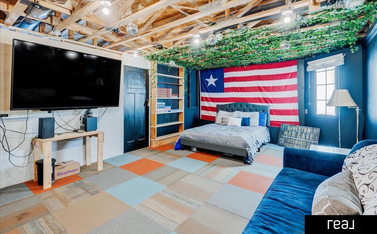 Papillion, Nebraska 68157, United States, 4 Bedrooms Bedrooms, ,3 BathroomsBathrooms,Residential,Pending,8852