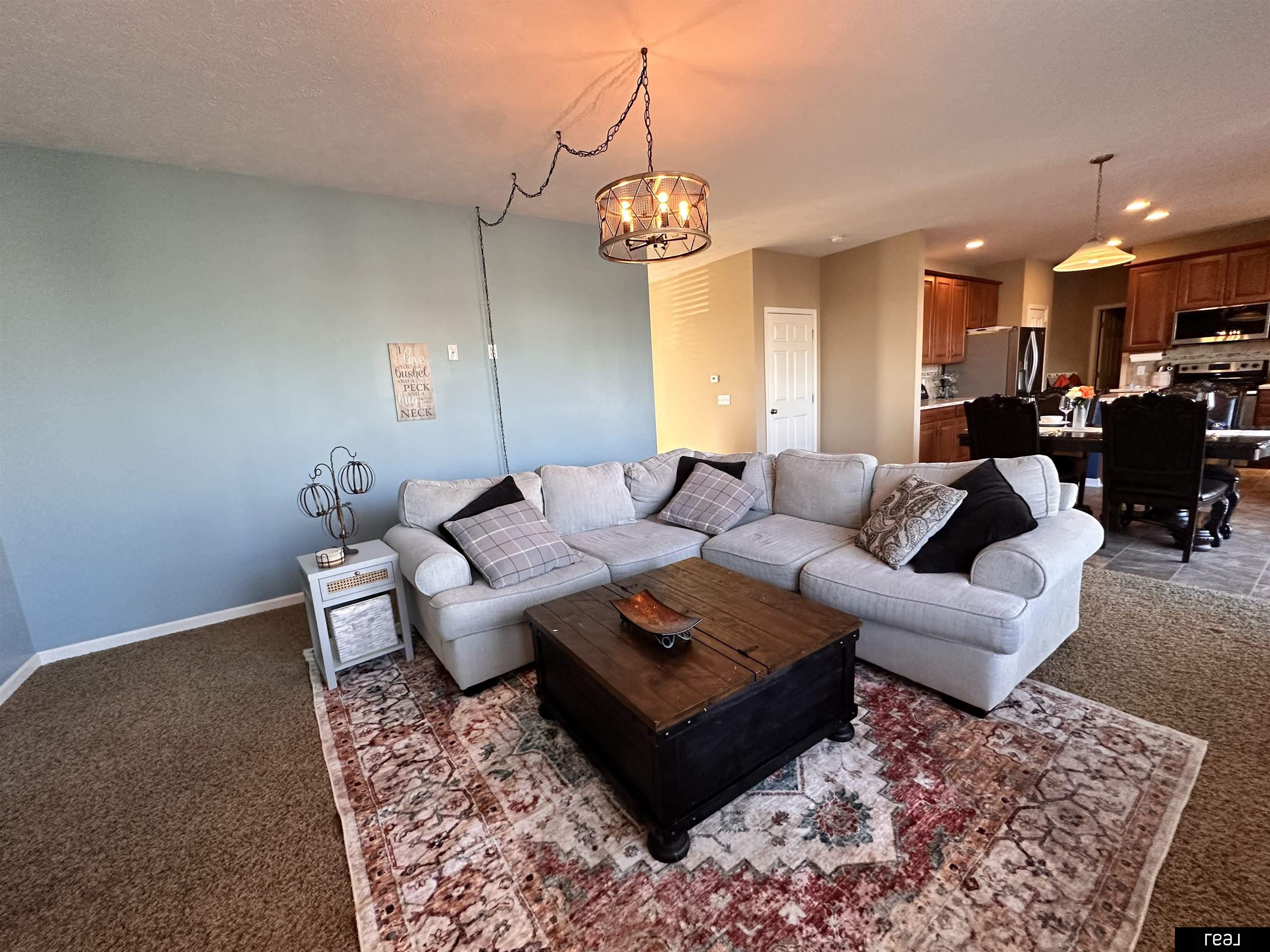 Papillion, Nebraska 68157, United States, 4 Bedrooms Bedrooms, ,3 BathroomsBathrooms,Residential,Pending,8852