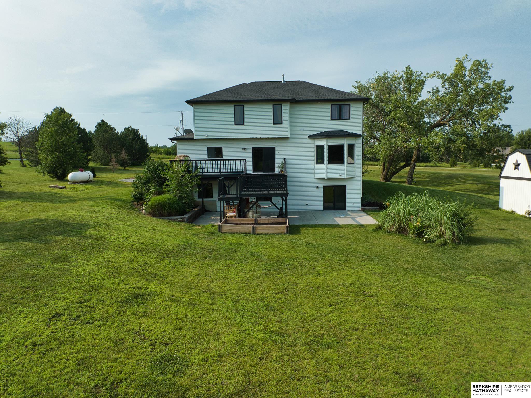 Eagle, Nebraska 68347, United States, 6 Bedrooms Bedrooms, ,5 BathroomsBathrooms,Residential,Pending,32901