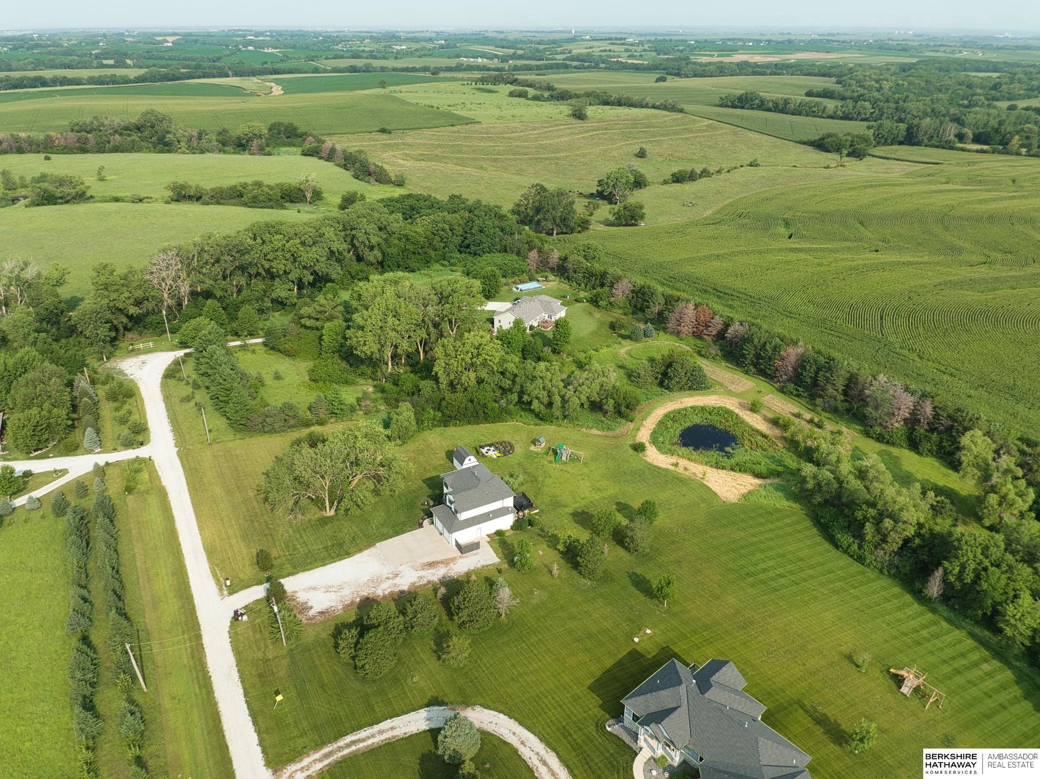 Eagle, Nebraska 68347, United States, 6 Bedrooms Bedrooms, ,5 BathroomsBathrooms,Residential,Pending,32901