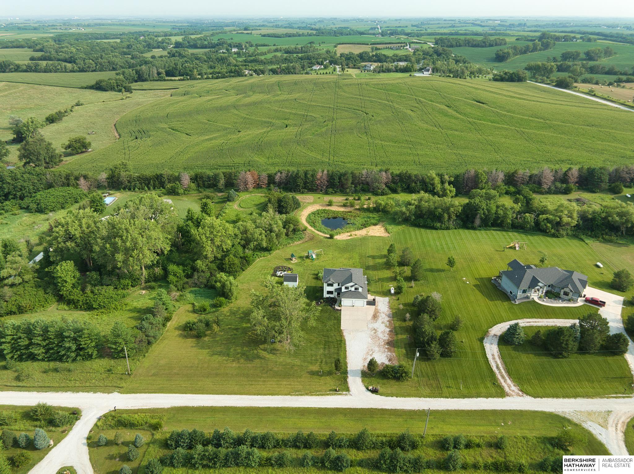 Eagle, Nebraska 68347, United States, 6 Bedrooms Bedrooms, ,5 BathroomsBathrooms,Residential,Pending,32901