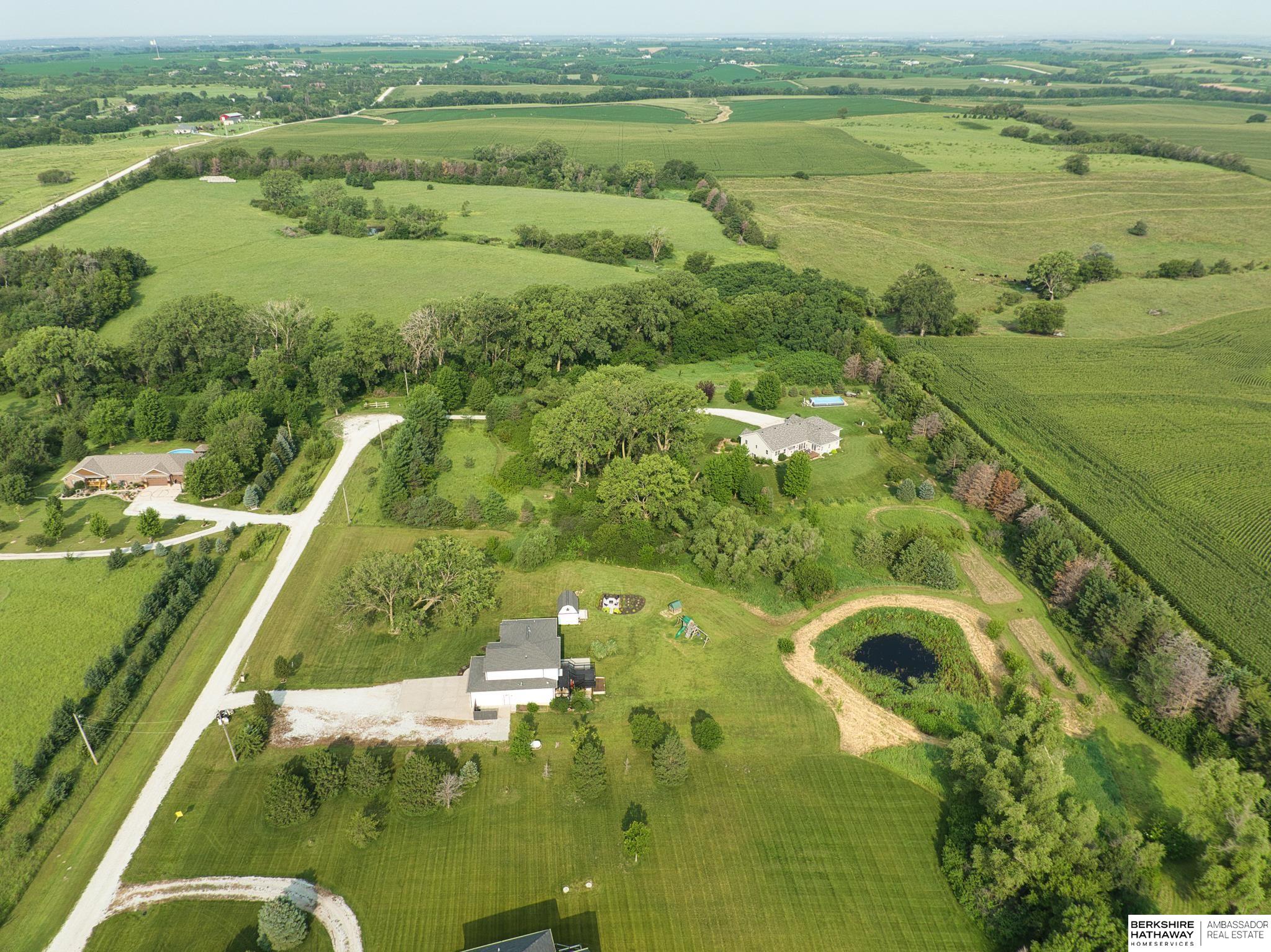 Eagle, Nebraska 68347, United States, 6 Bedrooms Bedrooms, ,5 BathroomsBathrooms,Residential,Pending,32901