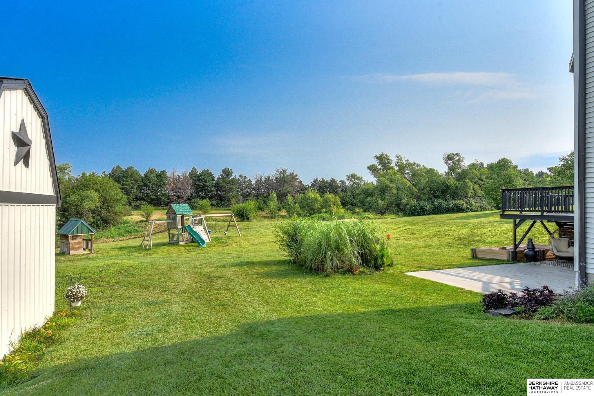 Eagle, Nebraska 68347, United States, 6 Bedrooms Bedrooms, ,5 BathroomsBathrooms,Residential,Pending,32901