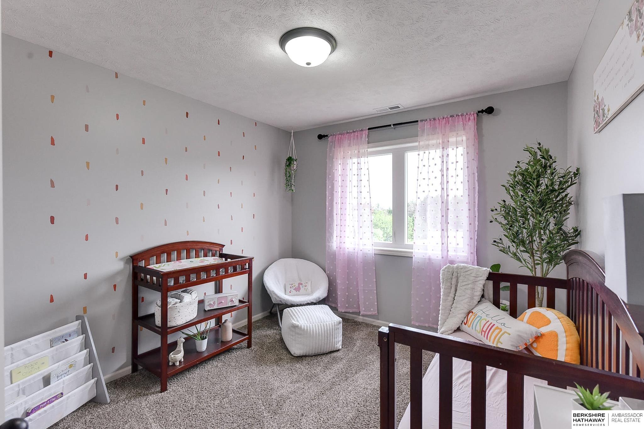 Eagle, Nebraska 68347, United States, 6 Bedrooms Bedrooms, ,5 BathroomsBathrooms,Residential,Pending,32901